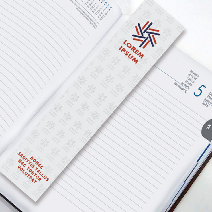 Εταιρικός σελιδοδείκτης, σε σχήμα επιλογής, με τετράχρωμη offset εκτύπωση σε χαρτόνι και πλαστικοποίηση, είτε προσαρμοσμένος στο κορδελάκι είτε ελεύθερος.